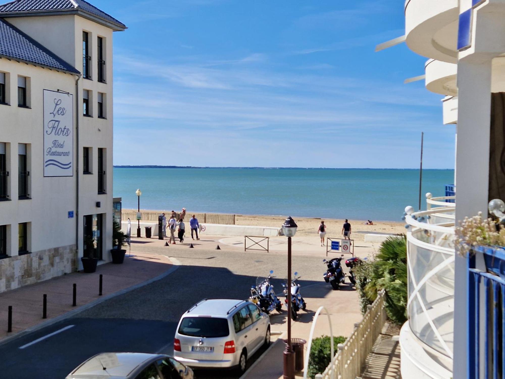 Appartement Pres De La Plage - 4 Pers, Piscine Ouverte, Parking, Animaux Acceptes - Fr-1-706-12 Chatelaillon-Plage Bagian luar foto
